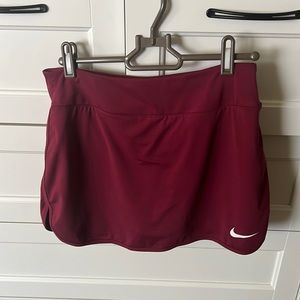 Burgundy Nike fit skirt